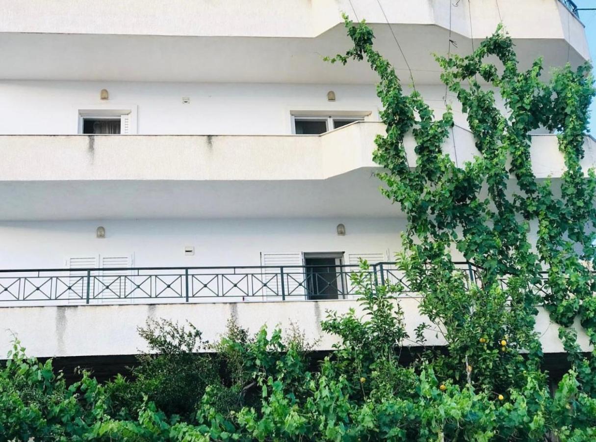 White Panorama Apartment Sarandë Exterior foto